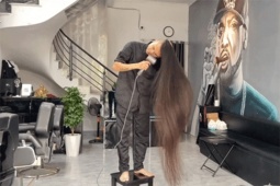 Chàng trai Hải Dương sở hữu mái tóc suôn mềm dài 1,7m, hội chị em nhìn  ' đỏ mắt ' 