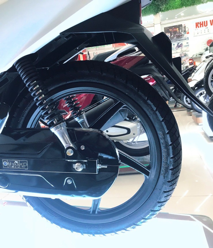 Giá xe số cao cấp Honda Future 125 FI mới nhất tháng 6/2025 - 4