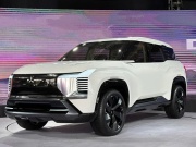 Cận cảnh xe ý tưởng Mitsubishi DST có mặt tại Việt Nam