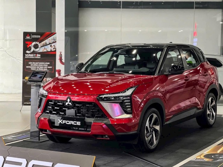 Mitsubishi Xforce có ưu thế và yếu thế gì nếu đối đầu Honda HR-V? - 1