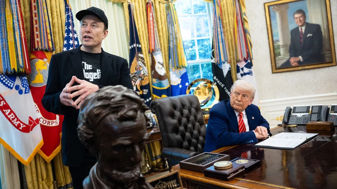 Ông Donald Trump có thể gây ra bao nhiêu thiệt hại cho Elon Musk? - 1