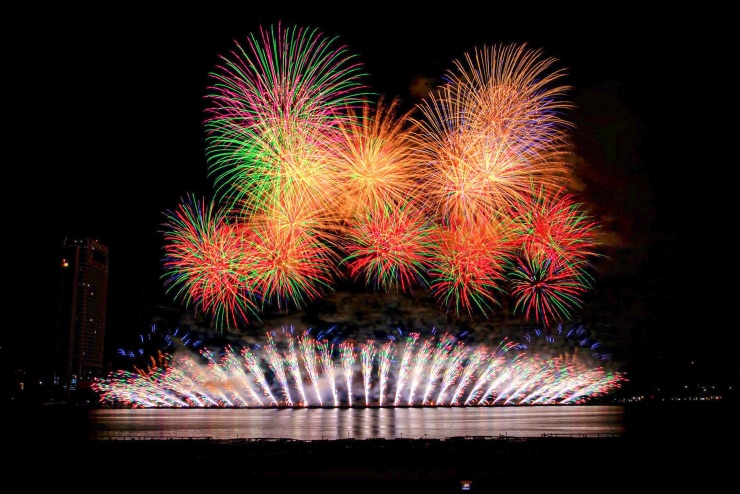 Pháo hoa Bộ Quốc phòng lần đầu tranh tài quốc tế - 2