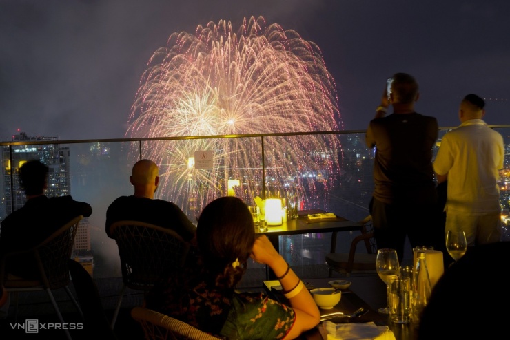 Pháo hoa Bộ Quốc phòng lần đầu tranh tài quốc tế - 18