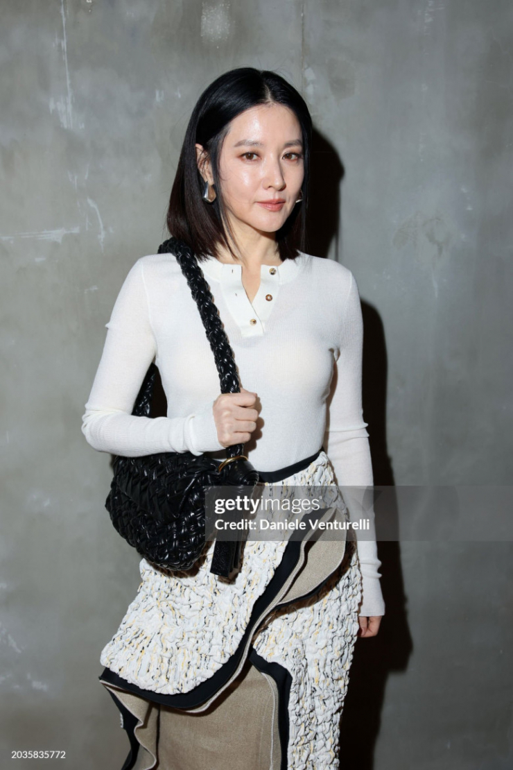 Được mệnh danh "nữ thần oxy", Lee Young Ae nay lộ rõ dấu hiệu lão hóa ở tuổi 54 nhưng có một điểm vẫn đẹp ngỡ ngàng - 10