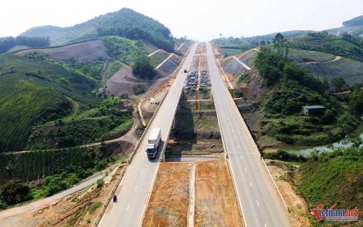Đưa vào khai thác dự án sẽ mở rộng không gian phát triển kinh tế - xã hội cho tỉnh Ninh Bình. Ảnh: T.N