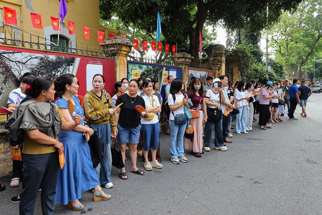 Hà Nội ngày thi lớp 10: Nơi tình yêu cha mẹ thắp sáng ước mơ con - 18