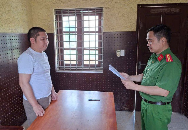 Lê Văn Cường tại cơ quan công an