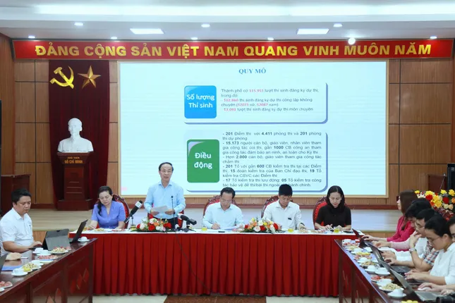 Lãnh đạo Sở GD&amp;ĐT cung cấp thông tin về kỳ thi tuyển sinh lớp 10.