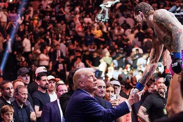 Trump bắt tay với Dvalishvili