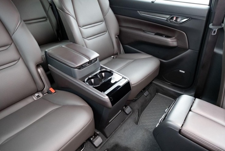 Mazda CX-8 Premium AWD 6 chỗ có gì khác biệt so với các bản còn lại - 1