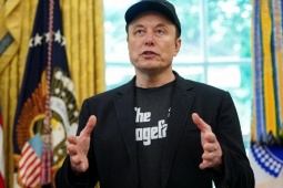 Giữa lúc xung đột với ông Trump dâng cao, Elon Musk bất ngờ có động thái mới
