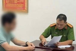 Nam thanh niên có hành vi biến thái,  " thoát y "  đuổi theo cô gái lúc nửa đêm