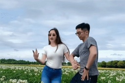 Mối tình lệch tuổi của Khánh Thi - Phan Hiển từ tranh cãi đến hôn nhân viên mãn