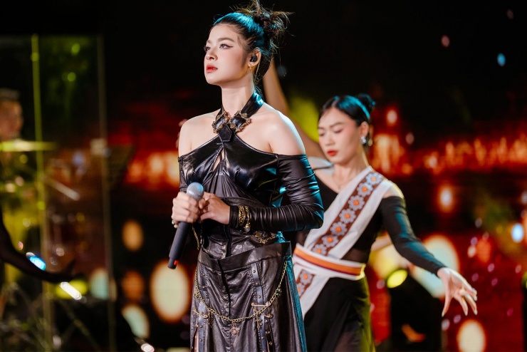 Hoài Anh - con gái diễn viên Võ Hoài Nam &#39;gây nghiện&#39; tại &#39;Điểm hẹn tài năng&#39; - 1