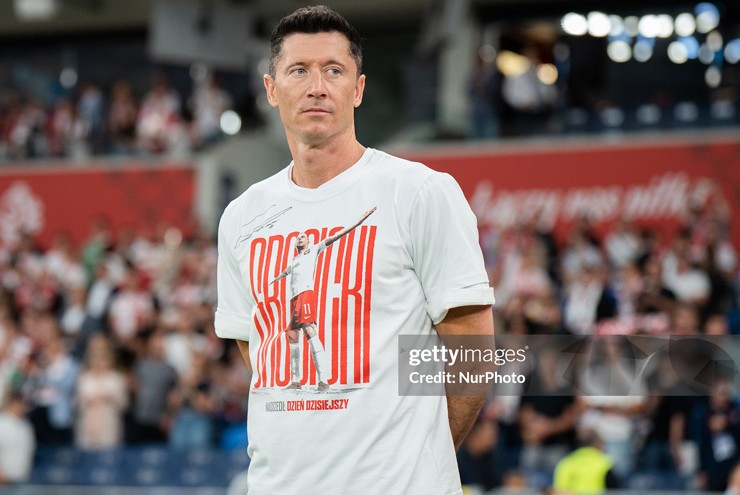 Sốc Lewandowski mâu thuẫn HLV, bỏ ĐT Ba Lan vì bị tước băng đội trưởng