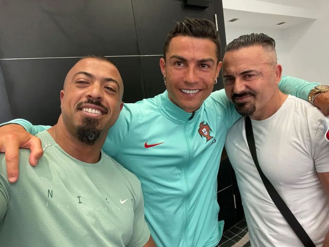Hichman Bukhari (trái) có 4 năm làm vệ sĩ cho C. Ronaldo trong thời gian siêu sao thi đấu cho Real. Ảnh: Instagram Hichman Bukhari