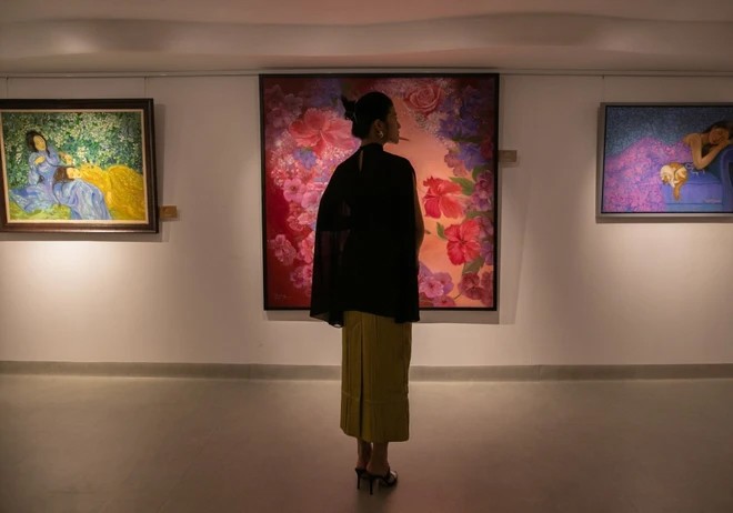 Gallery cũng tổ chức chuỗi trải nghiệm nghệ thuật bao gồm: Workshop thiền chuông, cắm hoa - làm nến và talkshow nghệ thuật khai phóng.