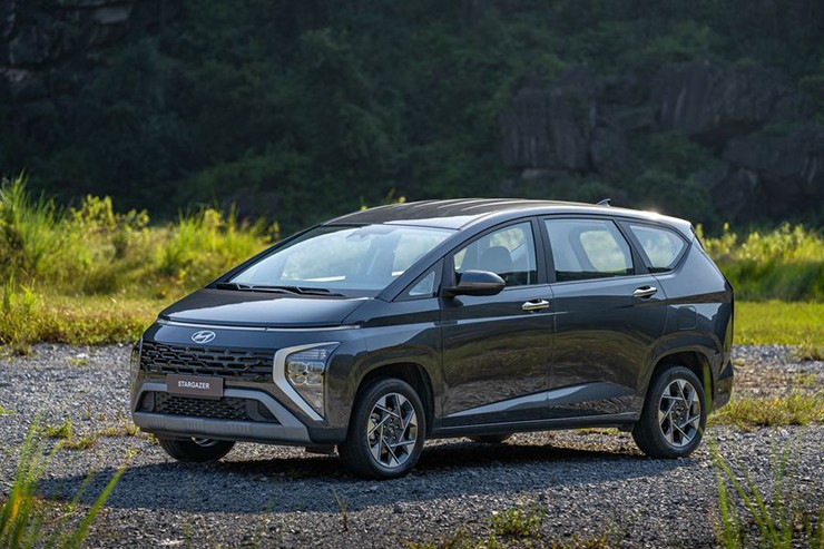 Giá xe Hyundai Stargazer lăn bánh kèm ưu đãi tháng 6/2025 - 4