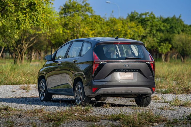 Giá xe Hyundai Stargazer lăn bánh kèm ưu đãi tháng 6/2025 - 7
