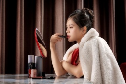 Bí quyết đưa KATA Miro O2 “làm mưa làm gió” thị trường gương LED trang điểm 