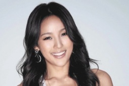  " Nữ hoàng gợi cảm "  Lee Hyori gây choáng khi kiếm được 78 tỷ đồng trong 5 tháng