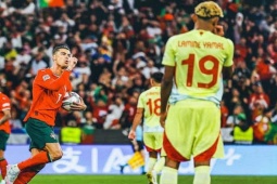 Bóng đá - 10 trận đưa Bồ Đào Nha lên đỉnh Nations League: Ronaldo gánh đội, ghi bàn như máy