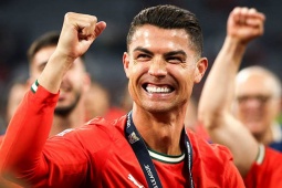 Bồ Đào Nha ăn mừng Nations League: Ronaldo nhảy múa, xác nhận thông tin về Club World Cup