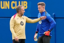 Barca có biến: Đội trưởng Stegen  " tuyên chiến "  HLV Flick  &  ban lãnh đạo