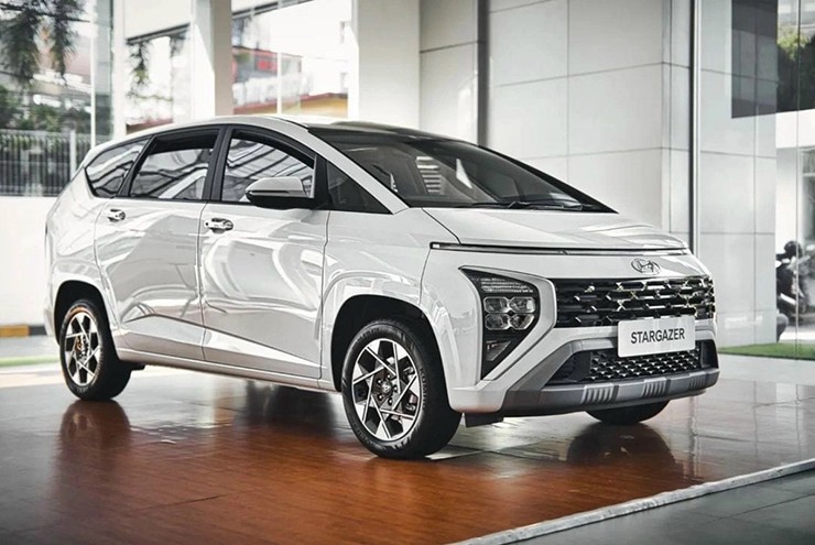 Chạy dịch vụ, chọn sedan hay MPV 7 chỗ với tài chính hơn 500 triệu - 3