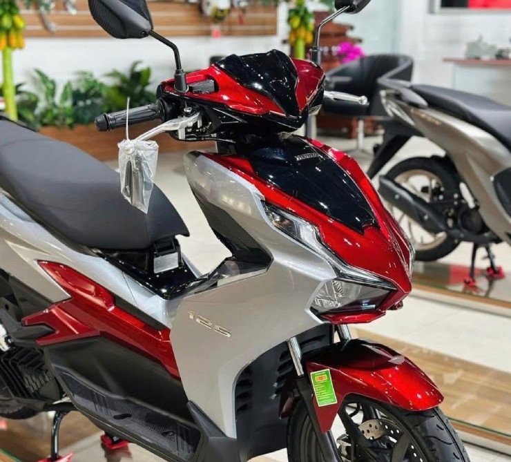 Giá Honda Air Blade 125 mới nhất tháng 6/2025, chênh 2 triệu đồng - 5