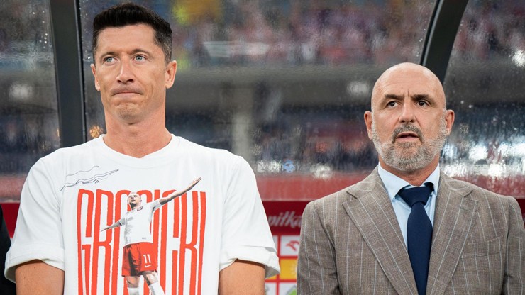 Lewandowski mất niềm tin vào HLV trưởng Ba Lan Michał Probierz (bên phải)
