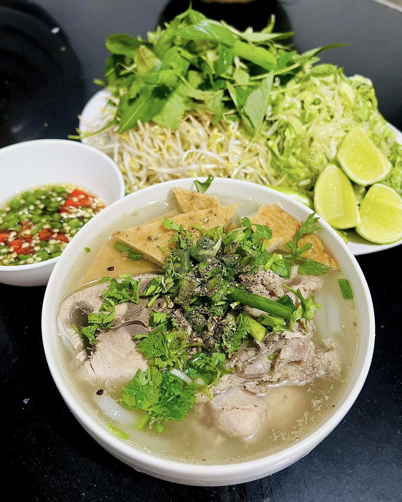 Bánh canh cá ngừ