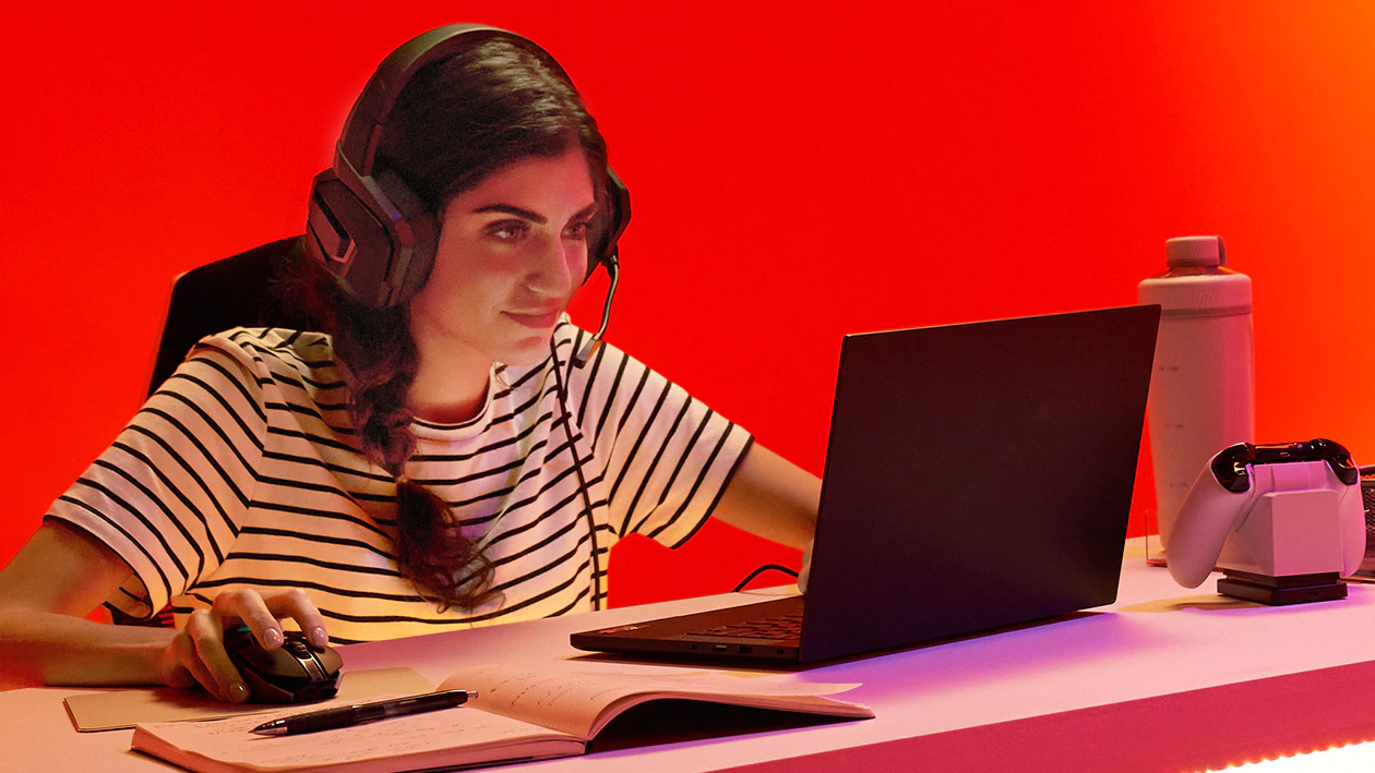 “Laptop sinh viên” thêm bền bỉ, mượt mà, tiết kiệm điện nhờ chip AMD Ryzen™ AI