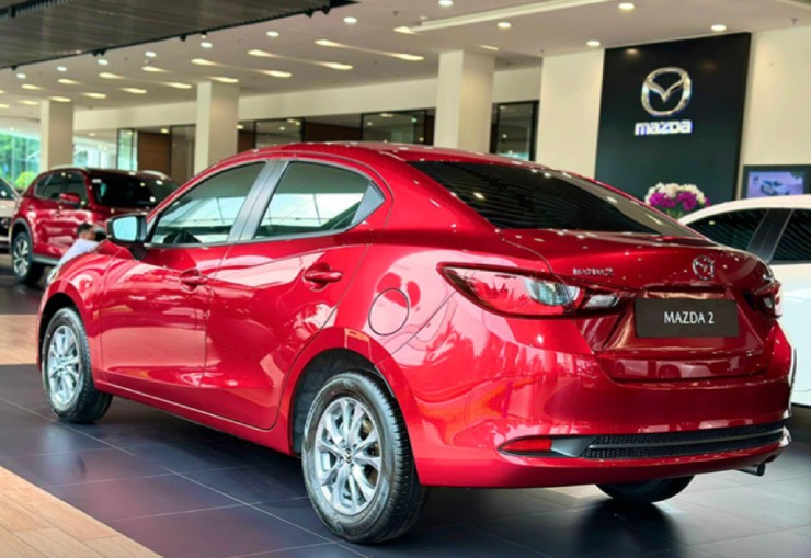 Ngắm dòng sedan kiểu dáng đẹp New Mazda 2, giá từ 408 triệu đồng - 7