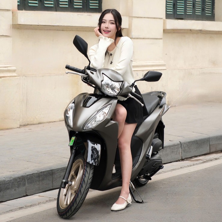 Cận cảnh dòng xe ga phổ thông Honda Vision hút khách nhất Việt Nam - 11