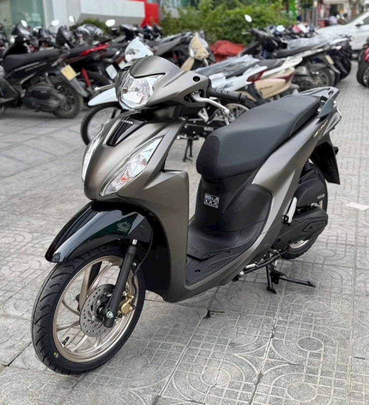Cận cảnh dòng xe ga phổ thông Honda Vision hút khách nhất Việt Nam - 7