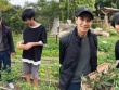 Lý Hải khoe cả vườn ớt đắt nhất thế giới tại trang trại nghìn m2, quý tử 14 tuổi được dạy nhổ cỏ, hái rau