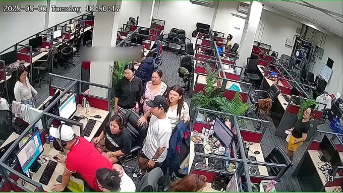 Nhóm lừa đảo tụ tập một chỗ khi biết bị hack. Ảnh chụp màn hình