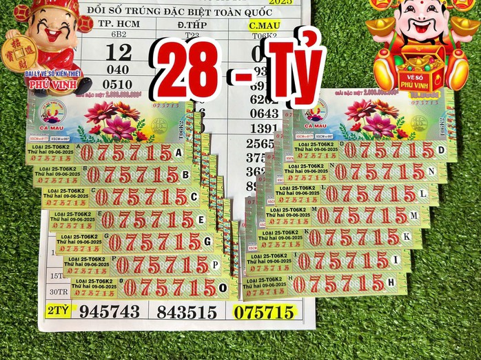 Đại lý vé số Phú Vinh đổi thưởng 14 tờ trúng giải độc đắc cho khách vào ngày 9-6