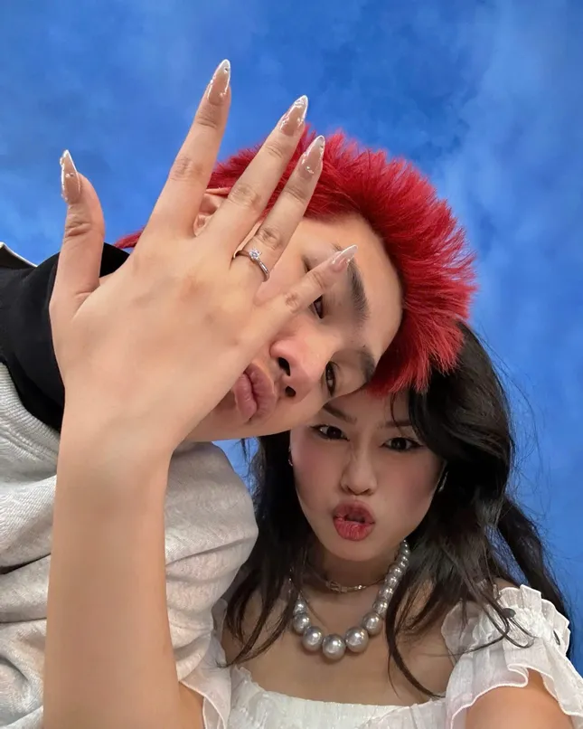 Anh chàng còn tinh tế chọn đoạn rap do cô thể hiện để quay TikTok.