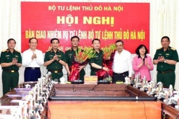 Thiếu tướng Đào Văn Nhận giữ chức Tư lệnh Bộ Tư lệnh Thủ đô Hà Nội