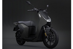 Xe điện "nhang nhác" Honda SH, sạc 40 phút đi được 170km