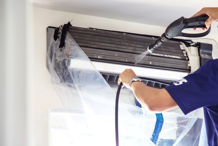 Hãy tuân thủ các bước để việc vệ sinh điều hoạt được hiệu quả.