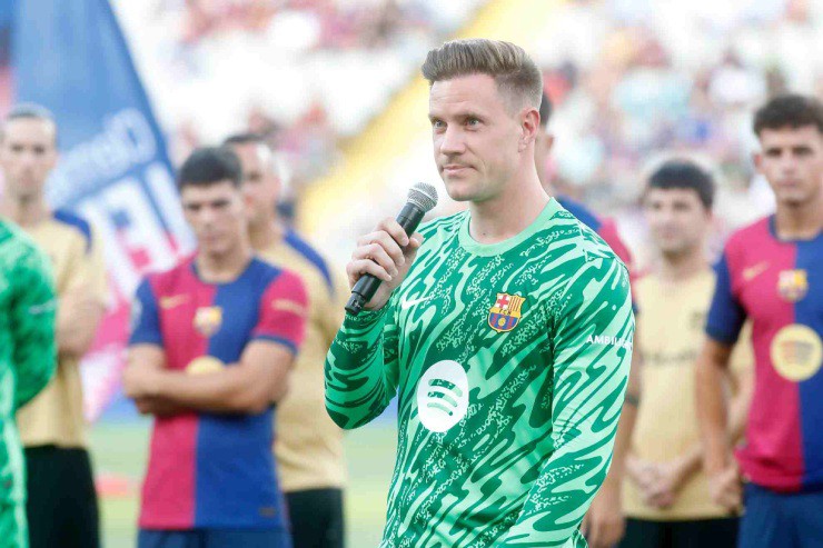Ter Stegen "nổi loạn"