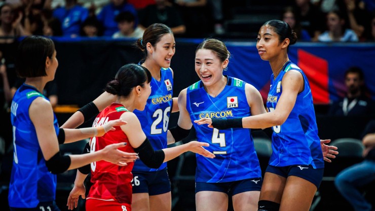 Mayu Ishikawa (số 4), đội trưởng mẫu mực tuyển Nhật Bản