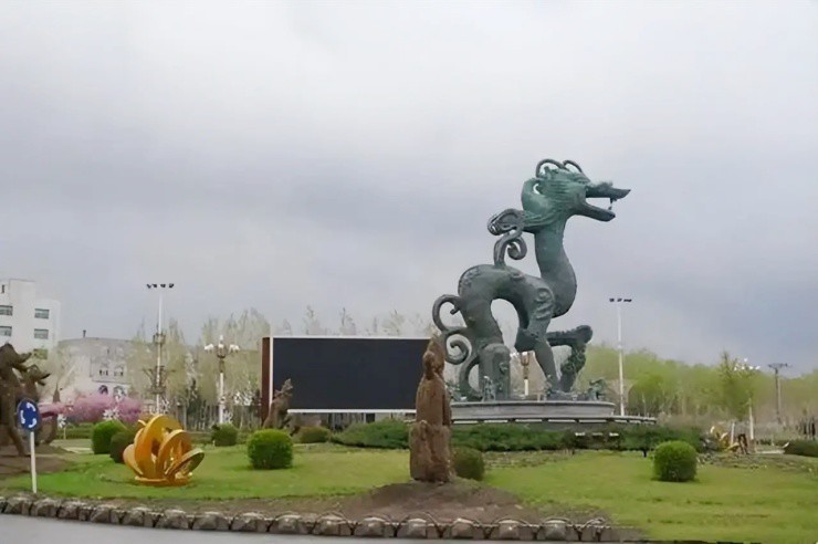 Lão nông đào trúng “rồng lạ”, quyết bán cho bảo tàng với giá “rẻ như rau” - 5