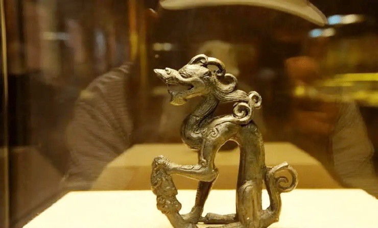 Lão nông đào trúng “rồng lạ”, quyết bán cho bảo tàng với giá “rẻ như rau” - 1