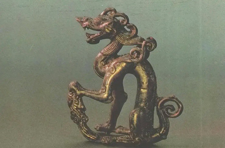 Lão nông đào trúng “rồng lạ”, quyết bán cho bảo tàng với giá “rẻ như rau” - 2