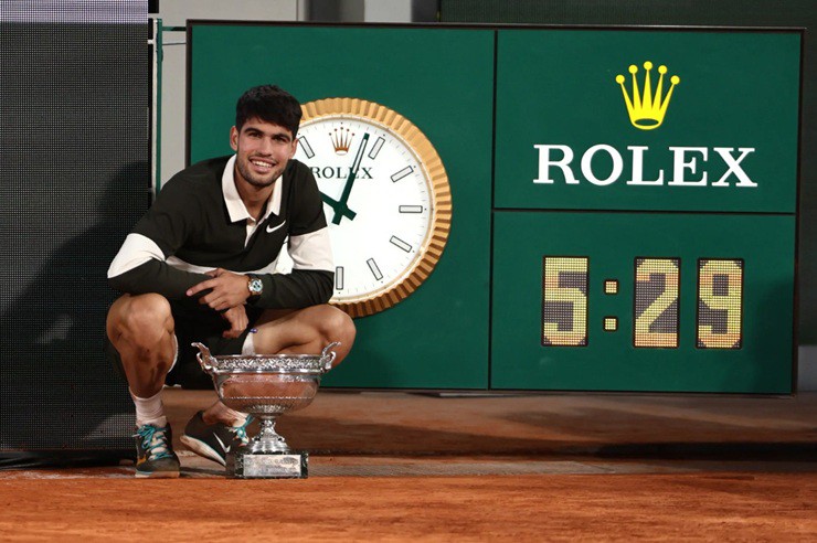 Alcaraz đã đánh bại Sinner trong trận chung kết Roland Garros&nbsp;kinh điển kéo dài tới 5 tiếng rưỡi