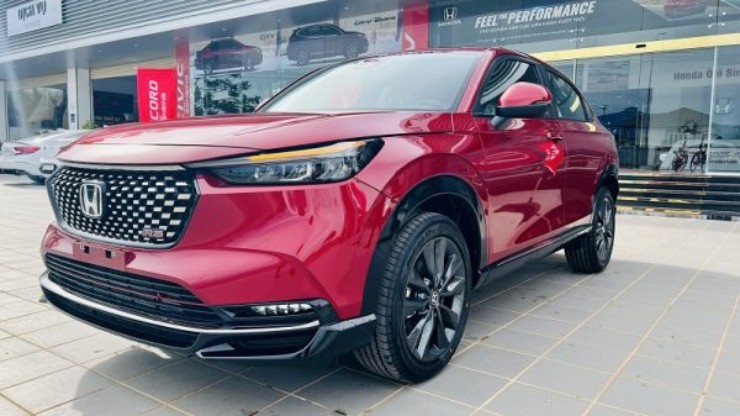 So găng HR-V và Corolla Cross Hybrid: Ai là "gà chiến", ai là "thóc vàng"? - 15